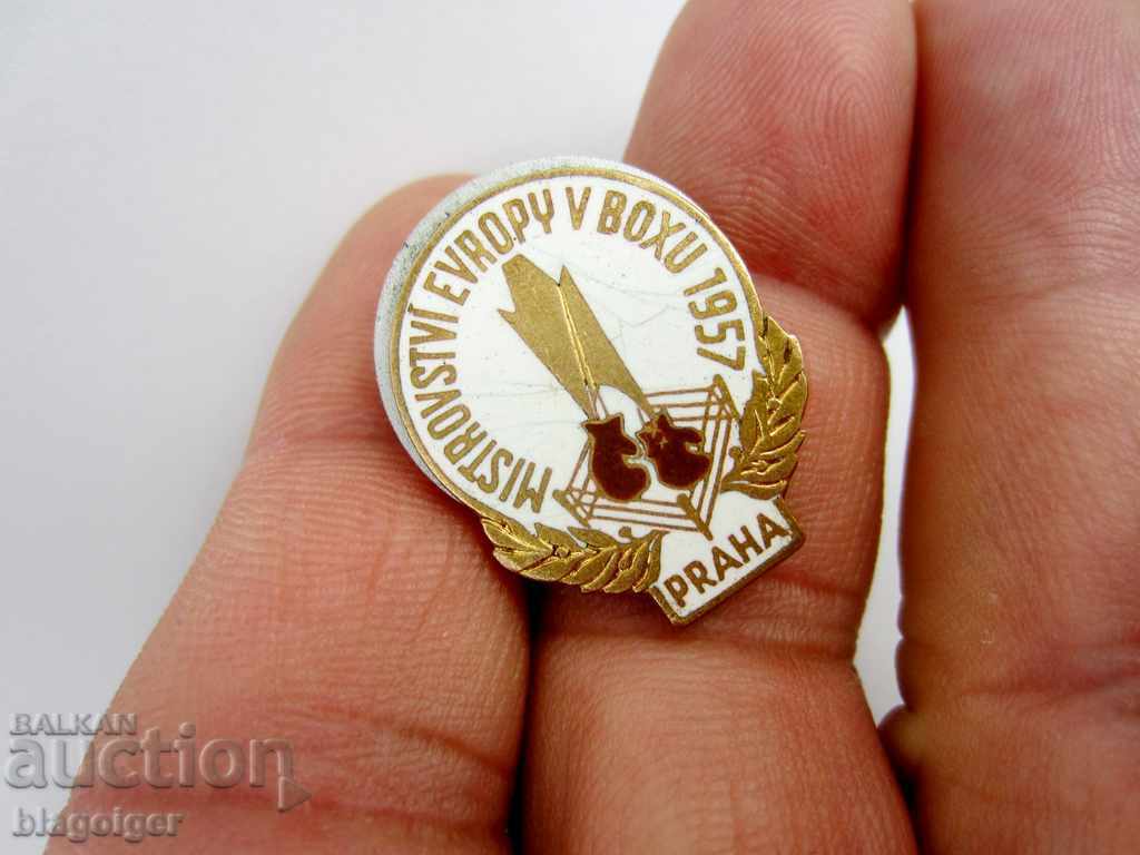 Delivery of EUROPEAN CHAMPIONSHIP-BOXING-1957-OFFICIAL BADGE-COMPETITOR Delivery of EUROPEAN CHAMPIONSHIP-BOXING-1957-OFFICIAL BADGE-COMPETITOR