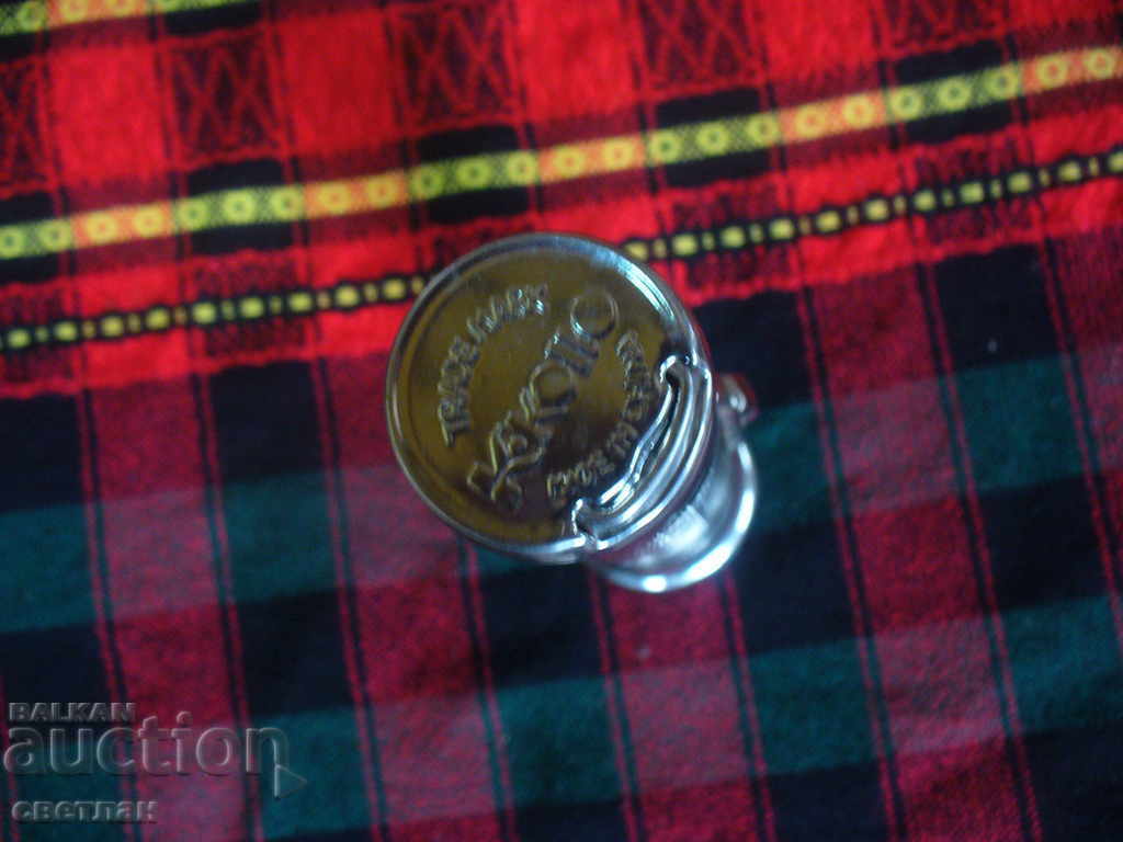 Livrarea lanterna metalică