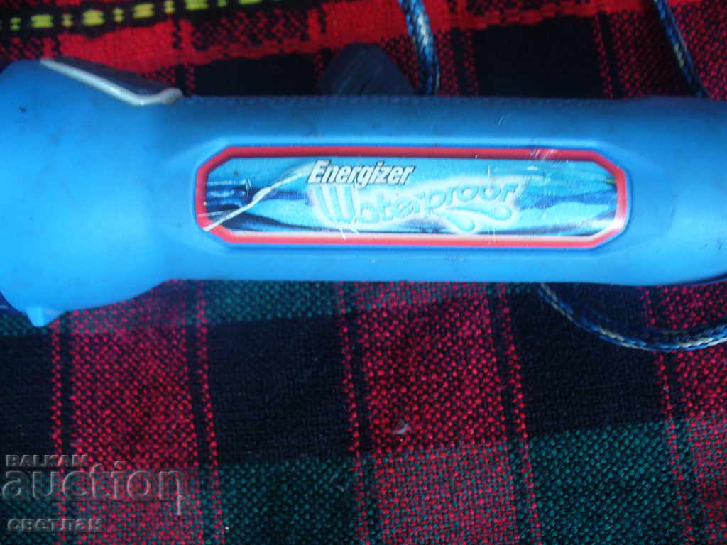 LANTERNĂ IMPERMEABILĂ cu preț 11.00 BGN | € 5.62