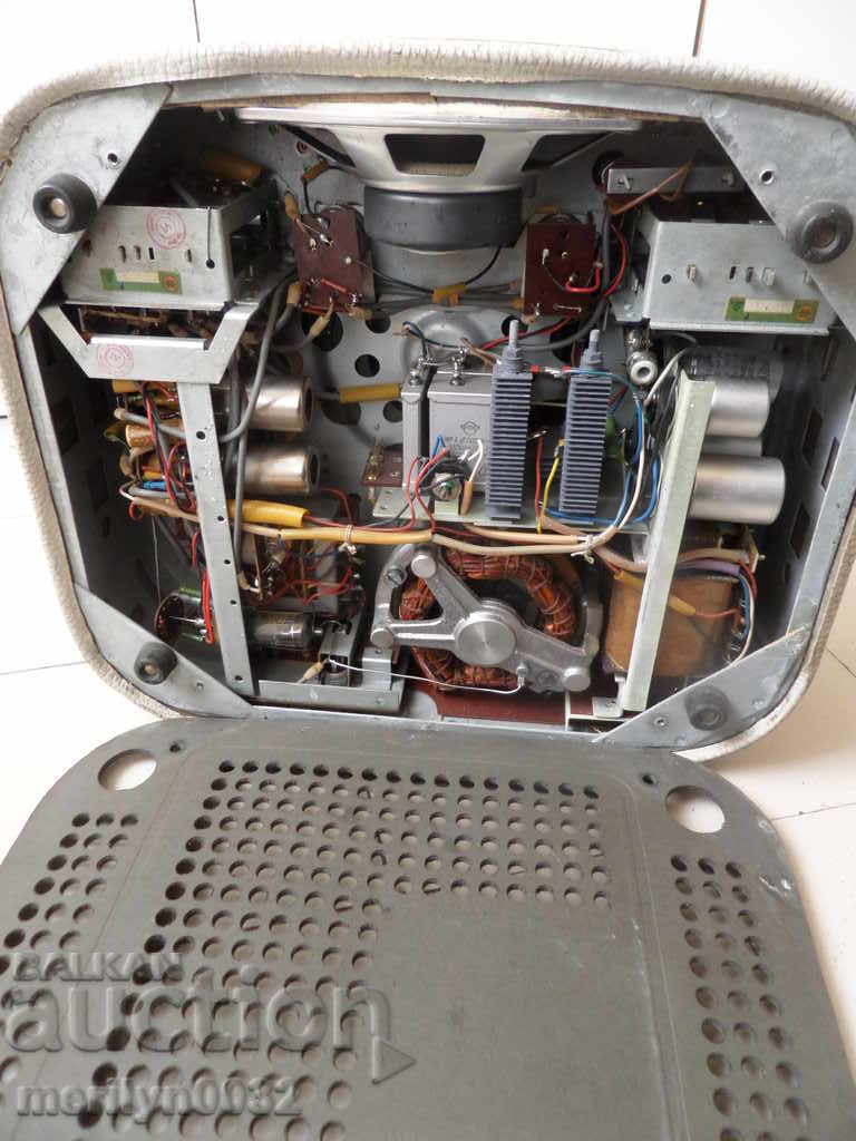 Old German tape recorder KD GDR 1962 year wounded WORK - 5 Old German tape recorder KD GDR 1962 year wounded WORK - 5