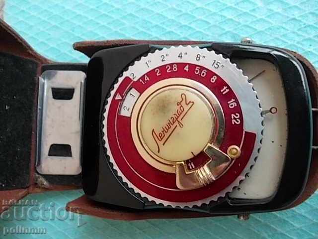 Light meter with price 11.00 BGN | € 5.62 Light meter with price 11.00 BGN | € 5.62