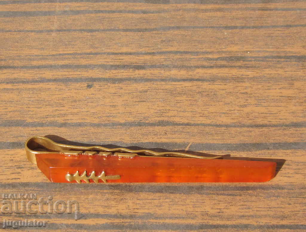 Auction old Russian gold tie for gilded amber Auction old Russian gold tie for gilded amber