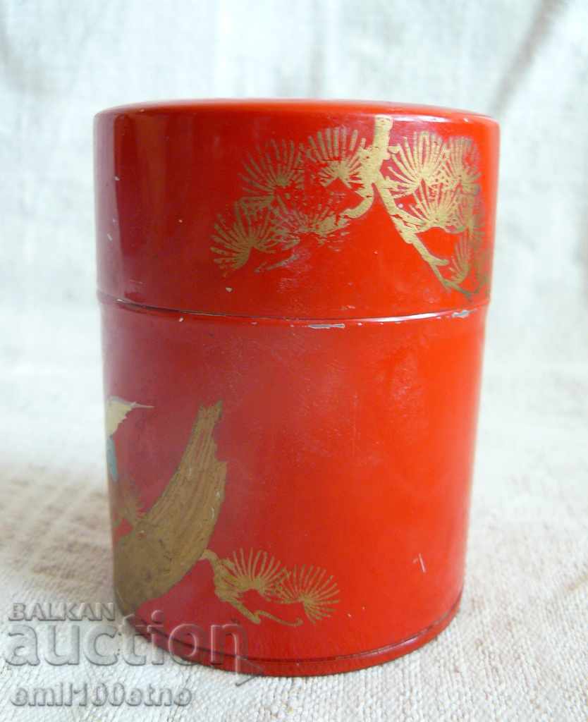 Auction Metal box with painted birds Auction Metal box with painted birds