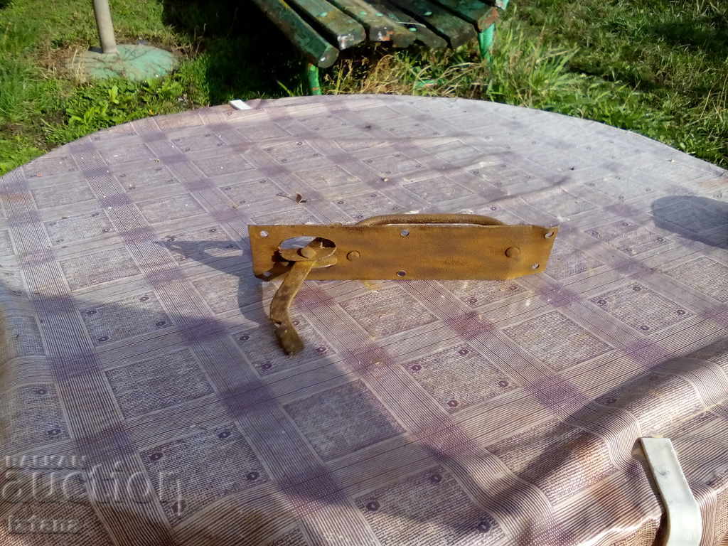 Auction Ancient lock Auction Ancient lock