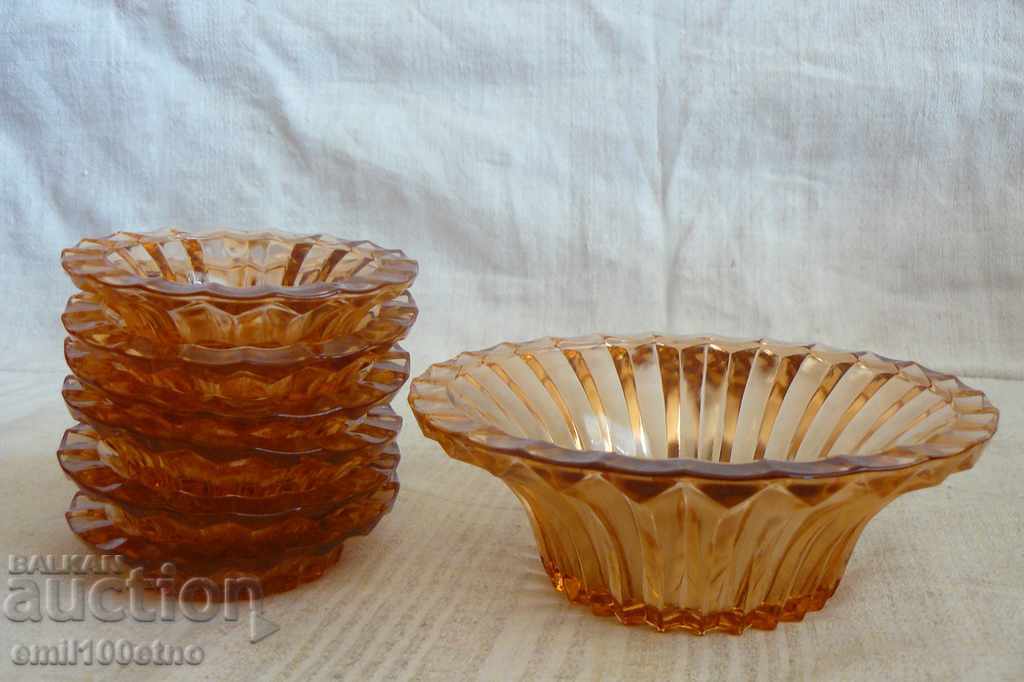 Licitație Seturi - plăci de service pentru servirea jamurilor Licitație Seturi - plăci de service pentru servirea jamurilor