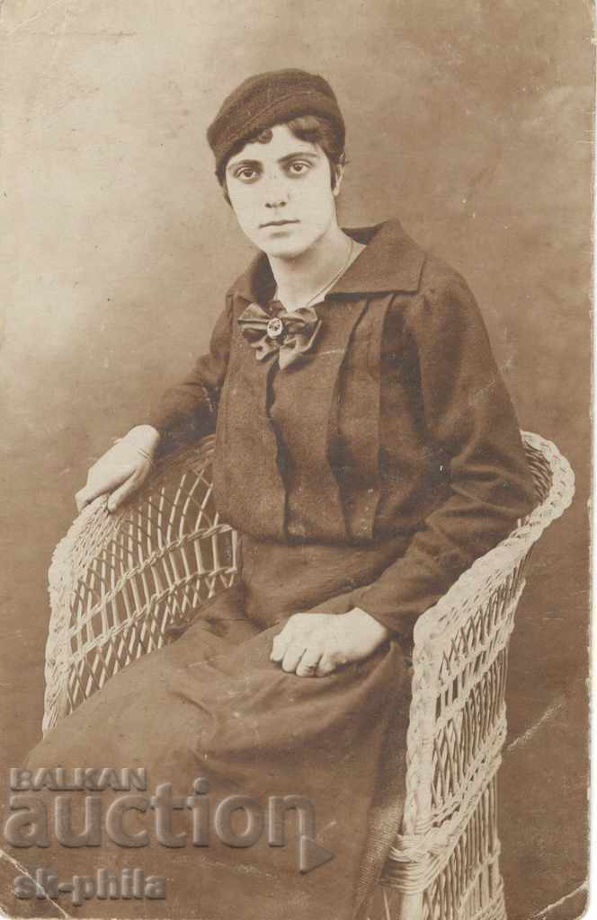 Old photo - Pleven, Young woman