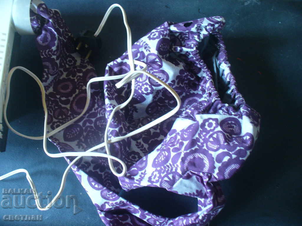 A brand new hair dryer with price 25.00 BGN | € 12.78 A brand new hair dryer with price 25.00 BGN | € 12.78