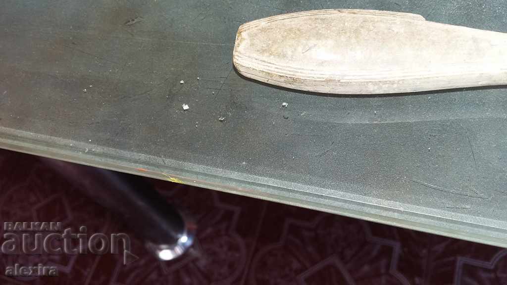 античен нож дръжка дивид ятаган, каракулак, нож, сабя с цена 15.00 лв. | € 7.67 античен нож дръжка дивид ятаган, каракулак, нож, сабя с цена 15.00 лв. | € 7.67