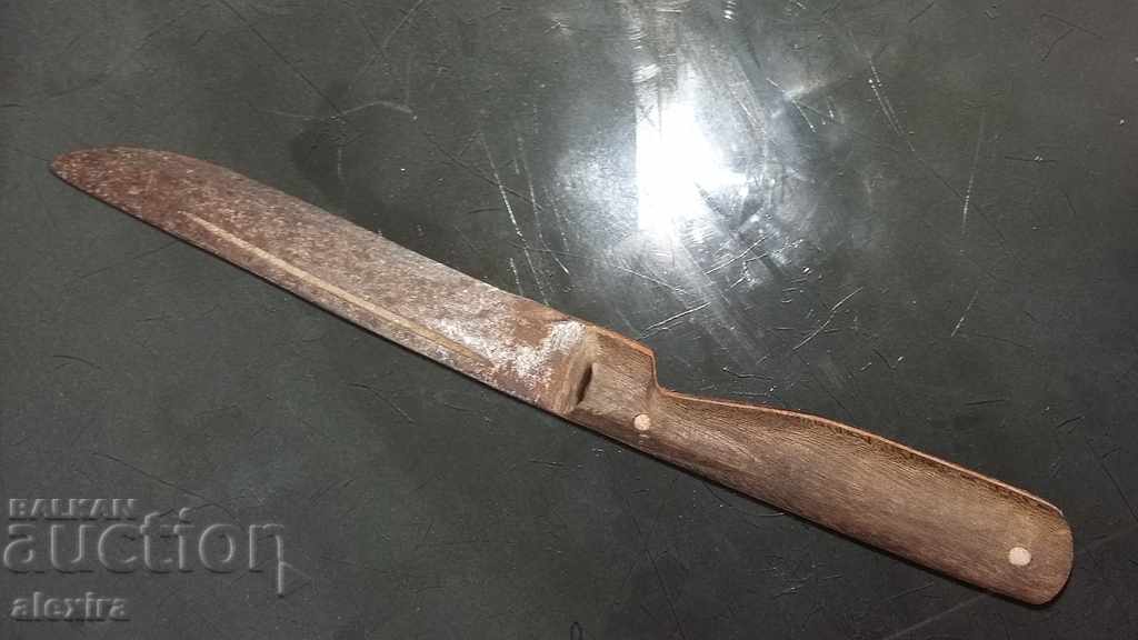 Delivery of old forged knife Delivery of old forged knife