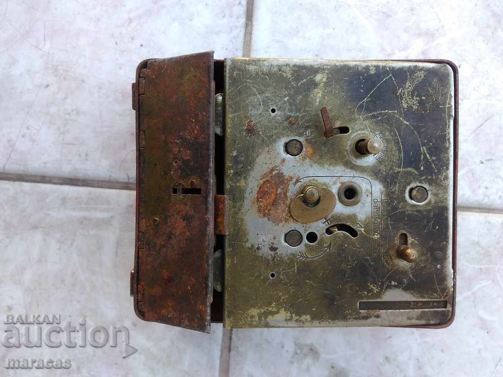 Clock piggy bank with price 15.00 BGN | € 7.67 Clock piggy bank with price 15.00 BGN | € 7.67