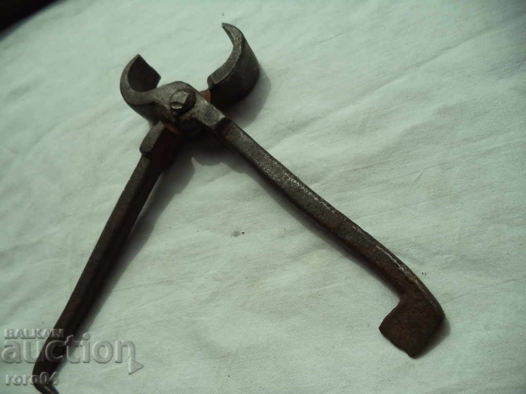 Auction  OLD MASSIVE HORSES HORSES - EXCELLENT