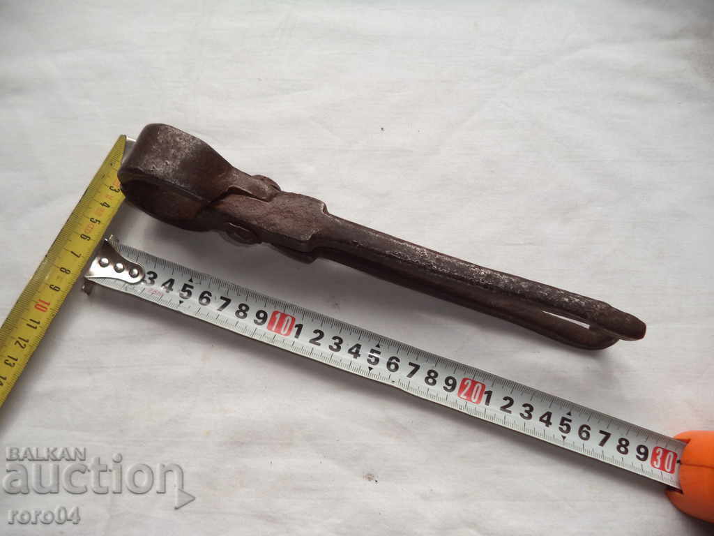 OLD MASSIVE HORSES HORSES - EXCELLENT - 7