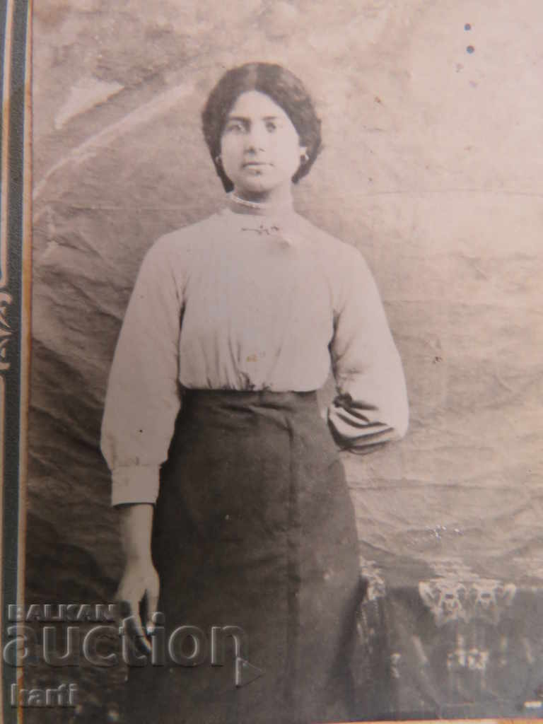 Παλιές φωτογραφίες - Χαρτόνι - ΜΙΚΡΟ με τιμή 4.99 BGN | € 2.55