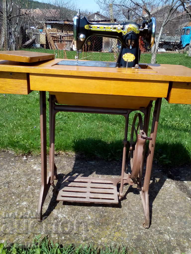 Desktop sewing machine - 6