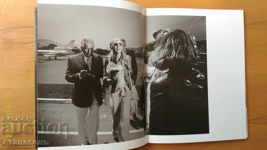 Delivery of Sharon Stone Quelques Jours Dance La Vie De