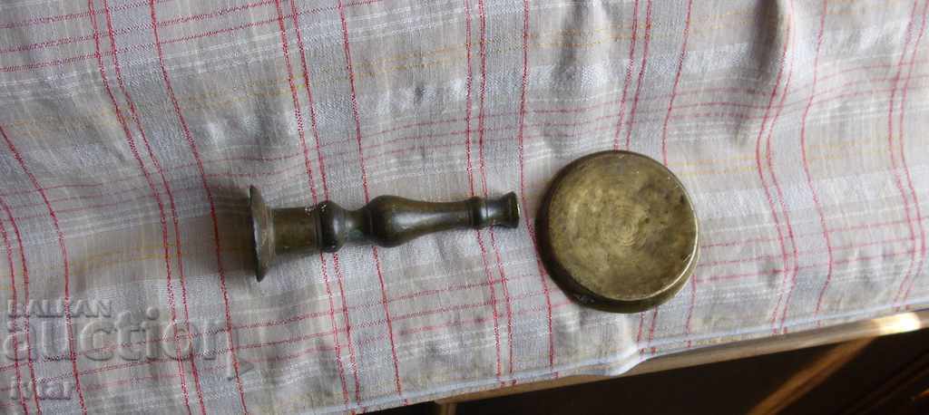 Antique bronze candlestick - 1 with price 15.00 BGN | € 7.67 Antique bronze candlestick - 1 with price 15.00 BGN | € 7.67