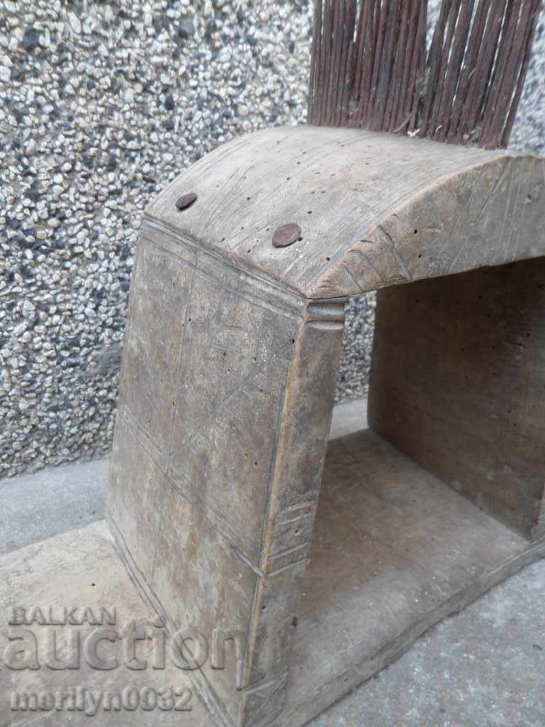 Delivery of Old dakar, who was a primitive woodcut