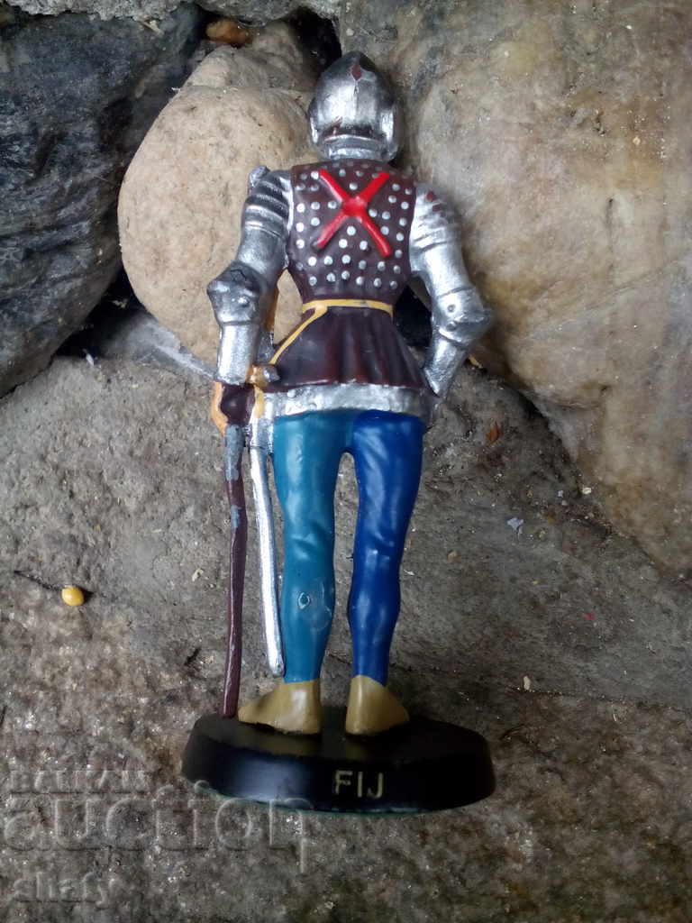 Аукцион Оловна фигура Аукцион Оловна фигура