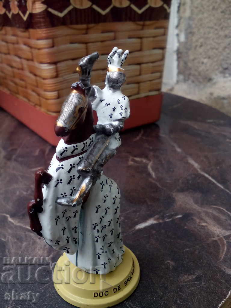 Lead figure with price 15.00 BGN | € 7.67