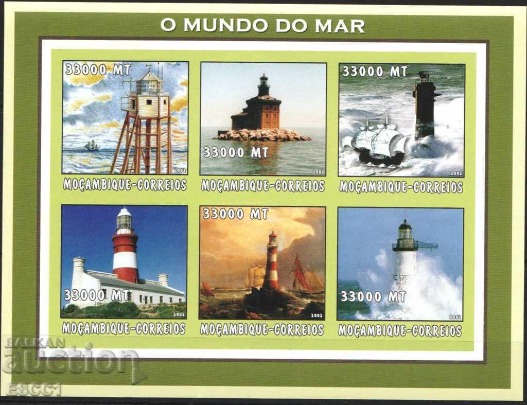 Чисти марки в малък лист Морски Фарове 2002 от Мозамбик