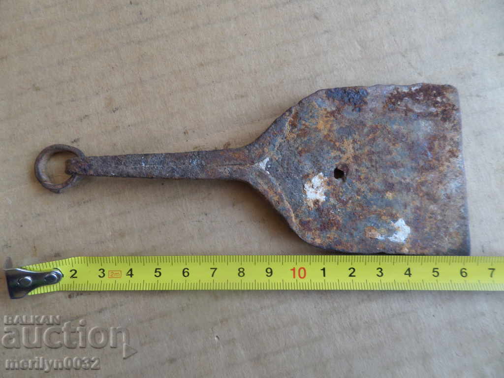 Auction Old forged scabbard, hoe, gingerbread, gingerbread Auction Old forged scabbard, hoe, gingerbread, gingerbread