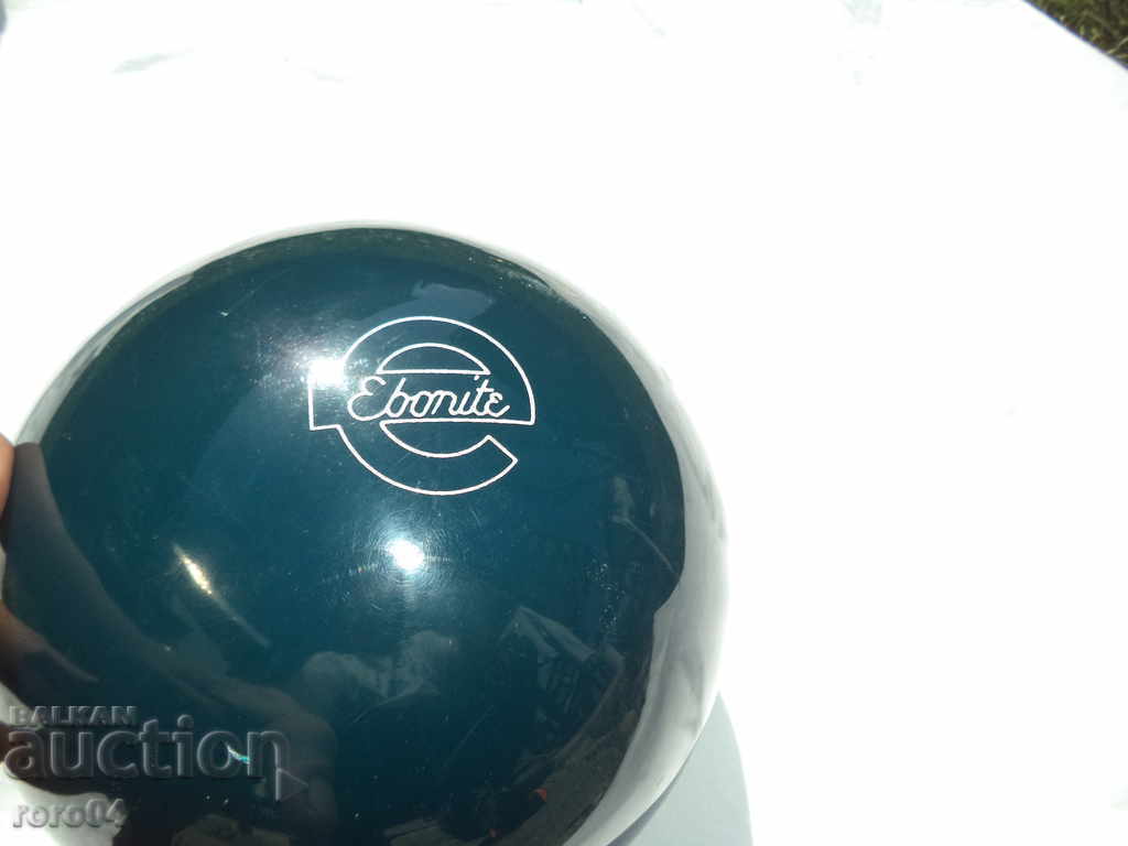 Licitație BALLURI BOWLING - EBONIT - IMPACT - NOU Licitație BALLURI BOWLING - EBONIT - IMPACT - NOU