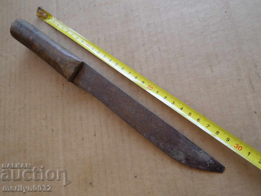 Delivery of Old hand forged butcher dagger kulak