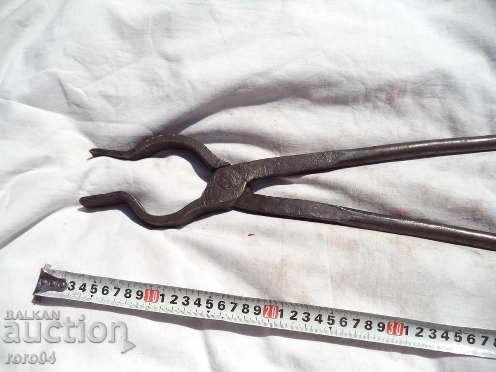 HUGE FORGED FORGERS PLIERS - 5 HUGE FORGED FORGERS PLIERS - 5