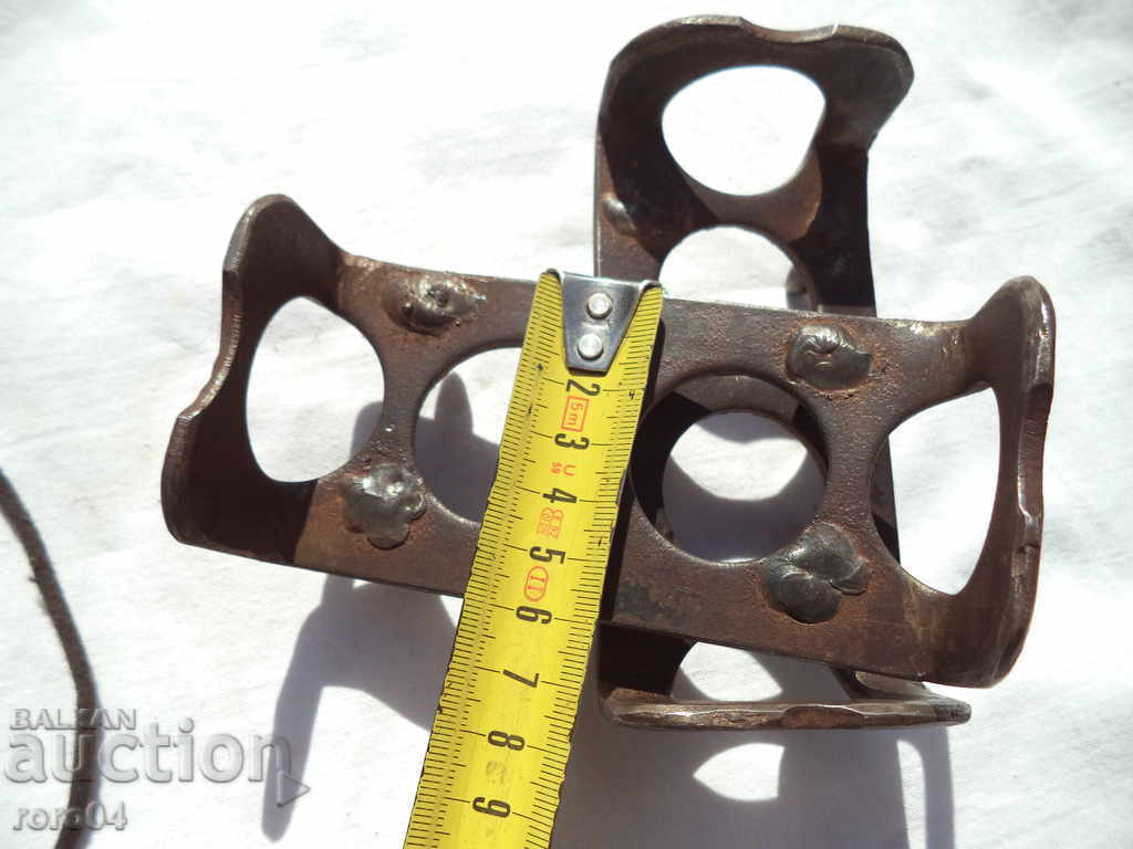 OLD MASSIVE TOURIST / ALPINE CATS - 6 OLD MASSIVE TOURIST / ALPINE CATS - 6