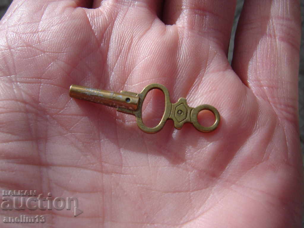 OLD CHAIR CLOCK CHARGE №6 OLD CHAIR CLOCK CHARGE №6