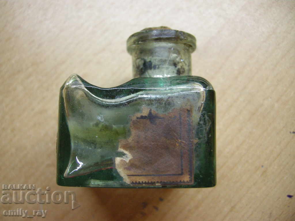 old ink bottles, ink cartridge, pedestal - 5 old ink bottles, ink cartridge, pedestal - 5