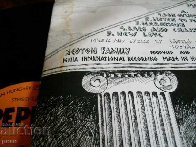 Auction Pepita 705 - Newton Familia - Marathon 1981 Auction Pepita 705 - Newton Familia - Marathon 1981