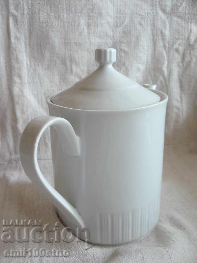 Auction Kana - a teapot from the former Interhotels Auction Kana - a teapot from the former Interhotels