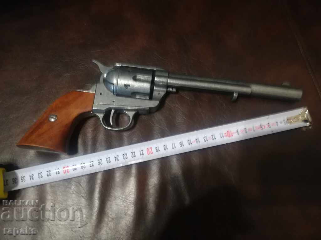 Auction Artillery version of the Colt revolver - replica Auction Artillery version of the Colt revolver - replica