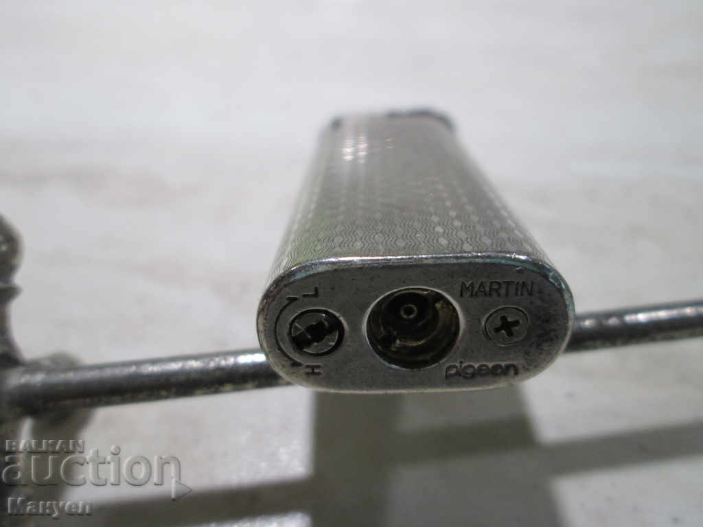 Auction I sell an old lighter "PIGEON" .RRRRRRRRRRRRRR Auction I sell an old lighter "PIGEON" .RRRRRRRRRRRRRR