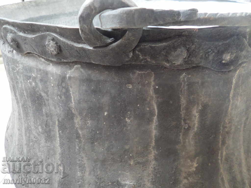 Old harania, a copper pot, a big boiler, a baker, a bumper - 7 Old harania, a copper pot, a big boiler, a baker, a bumper - 7