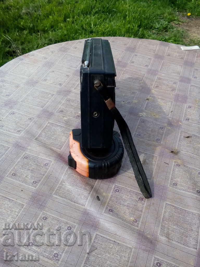 Delivery of HI-BUSONIC radio Delivery of HI-BUSONIC radio