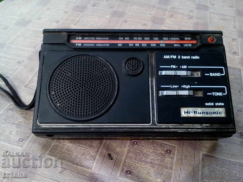 HI-BUSONIC radio