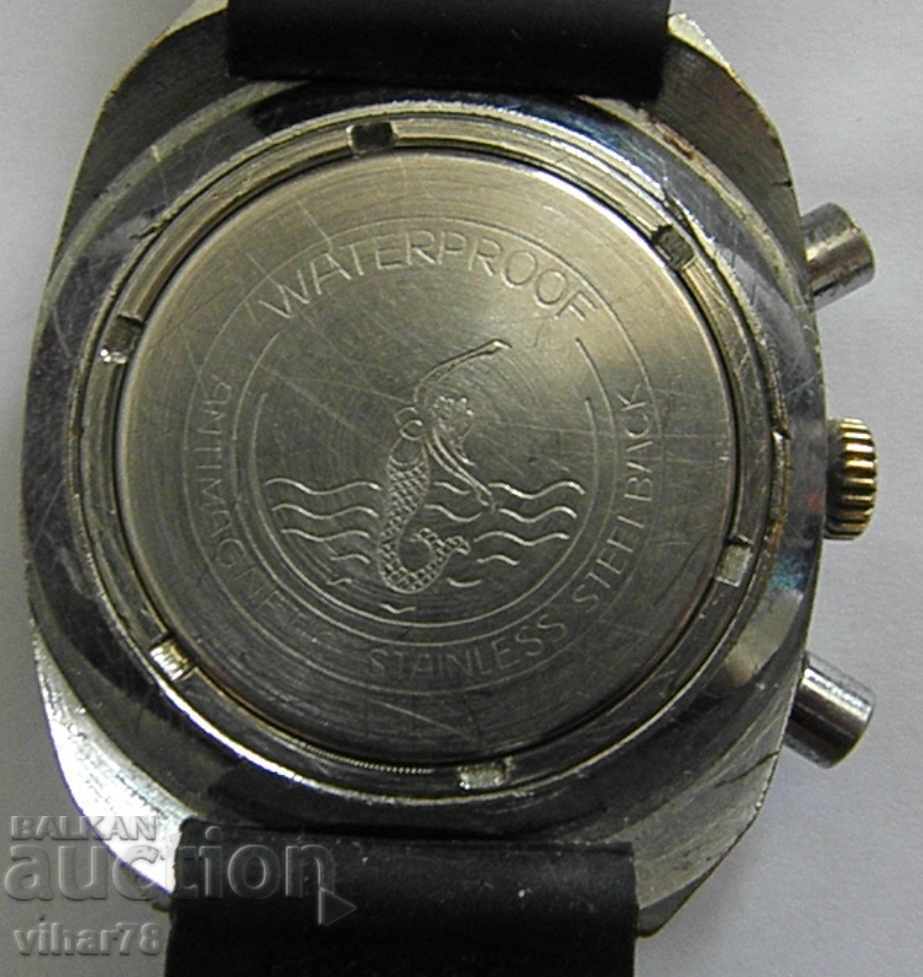 RED MODEL-RUHLA-RUHLA-CHRONOGRAPH - 6 RED MODEL-RUHLA-RUHLA-CHRONOGRAPH - 6