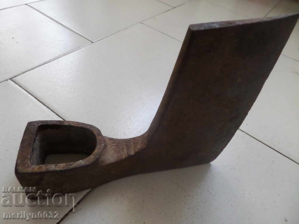 Delivery of Old ax with seal marking tool wrought iron Delivery of Old ax with seal marking tool wrought iron