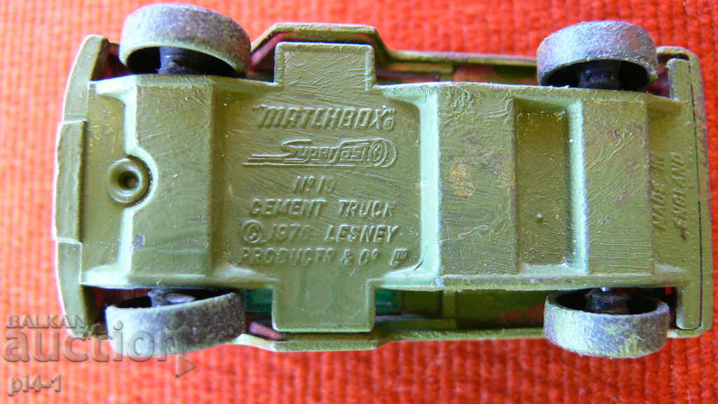 STAR METAL MILITARY CAMION with price 20.00 BGN | € 10.23 STAR METAL MILITARY CAMION with price 20.00 BGN | € 10.23