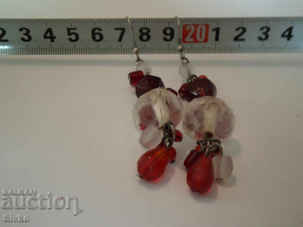 Auction Earrings white and red Auction Earrings white and red