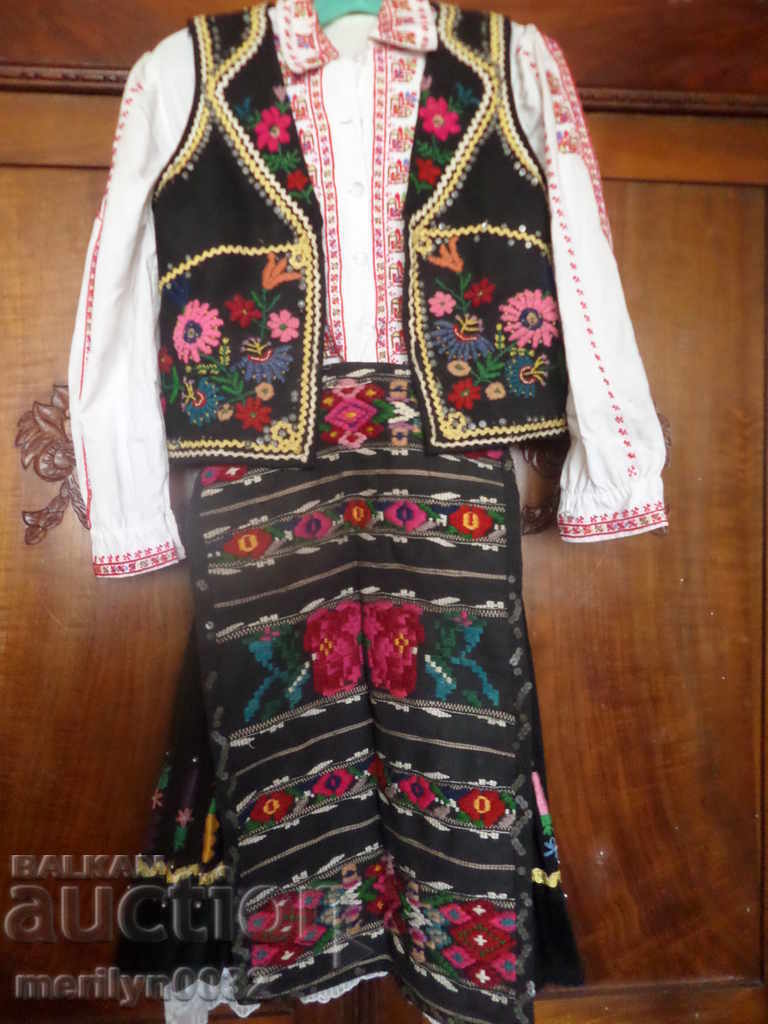 Auction Northwestern female costume shirt tangled apron belt buckle Auction Northwestern female costume shirt tangled apron belt buckle