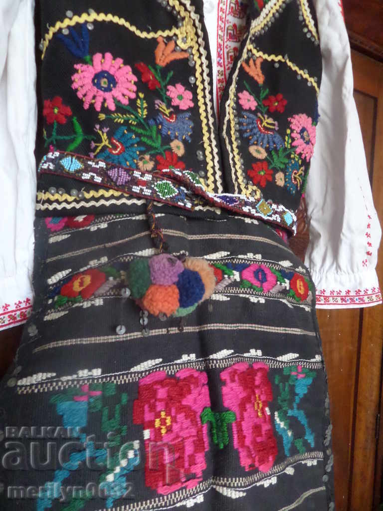 Northwestern female costume shirt tangled apron belt buckle - 5 Northwestern female costume shirt tangled apron belt buckle - 5