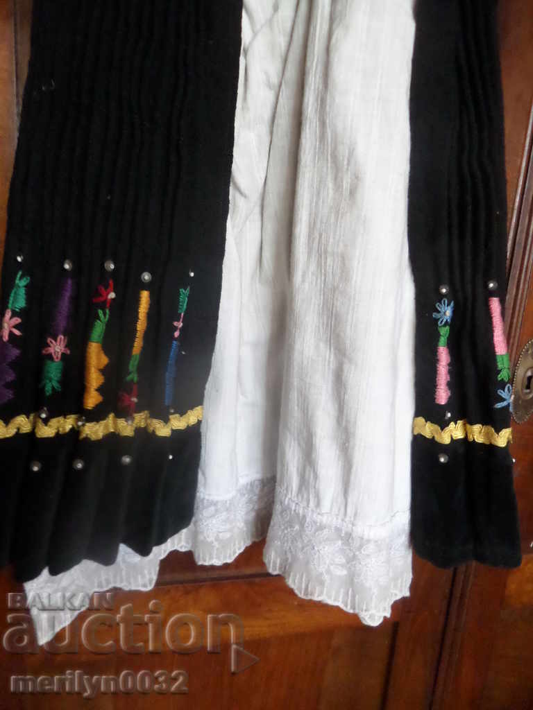 Northwestern female costume shirt tangled apron belt buckle - 7 Northwestern female costume shirt tangled apron belt buckle - 7