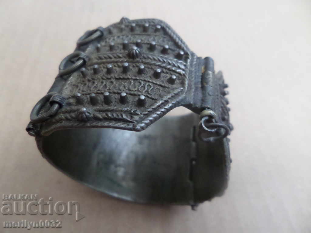 Auction Bracelet Bracelet Bracelet Silver Saucer 18th century jewelery jewel Auction Bracelet Bracelet Bracelet Silver Saucer 18th century jewelery jewel