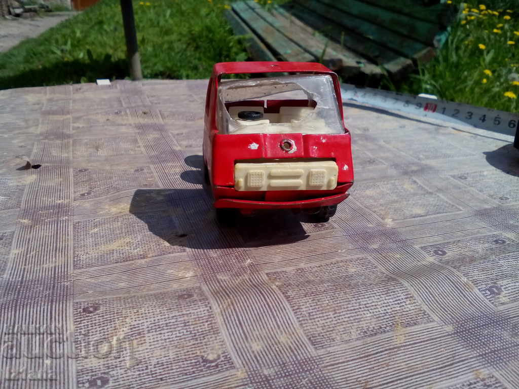 Παιχνίδι, φορτηγό MICRO με τιμή 5.00 BGN | € 2.56 Παιχνίδι, φορτηγό MICRO με τιμή 5.00 BGN | € 2.56