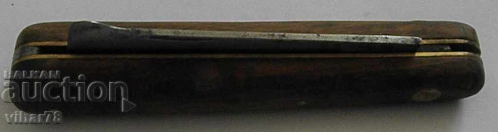 Auction An old knife for annoying Auction An old knife for annoying