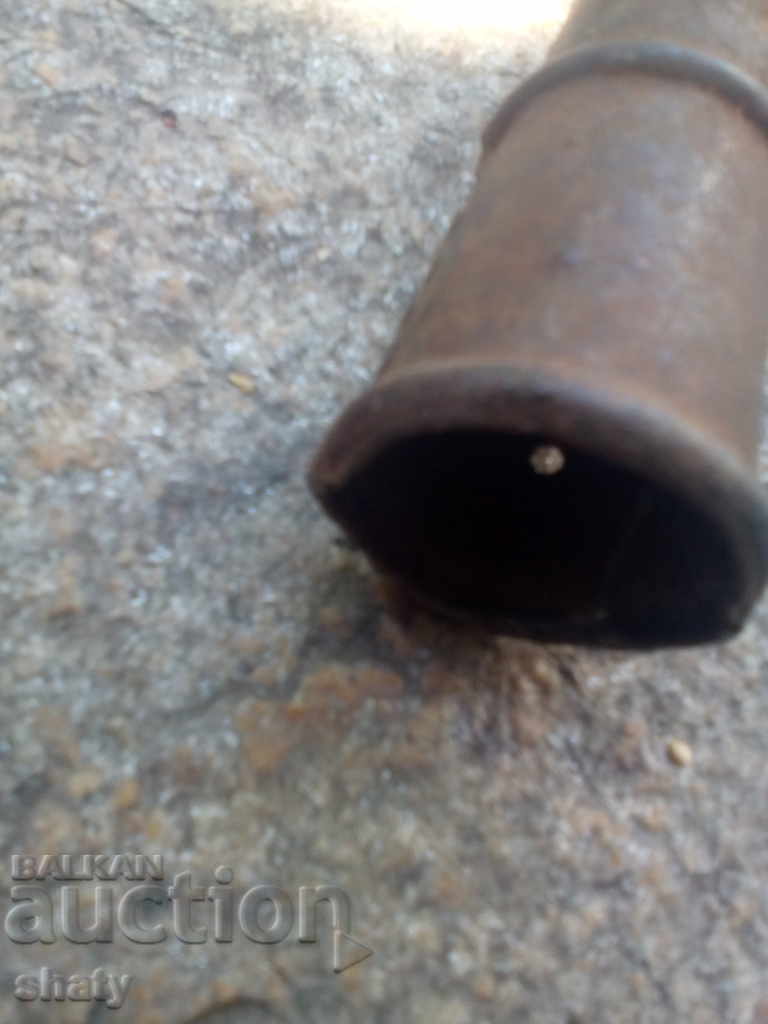 Old Scissors and Shrubs. - 6 Old Scissors and Shrubs. - 6