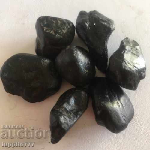 Auction  black tourmaline lot 7 pieces